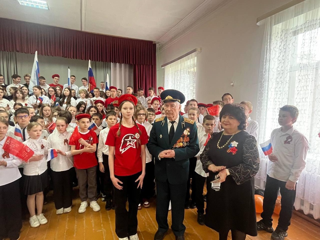 Торжественная Линейка Победы.